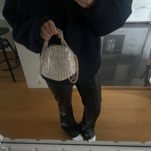 Stazzi remake  - Jättefin Stella liknande väska, ser ut som ny knappt använd. Köpt för 550❤️