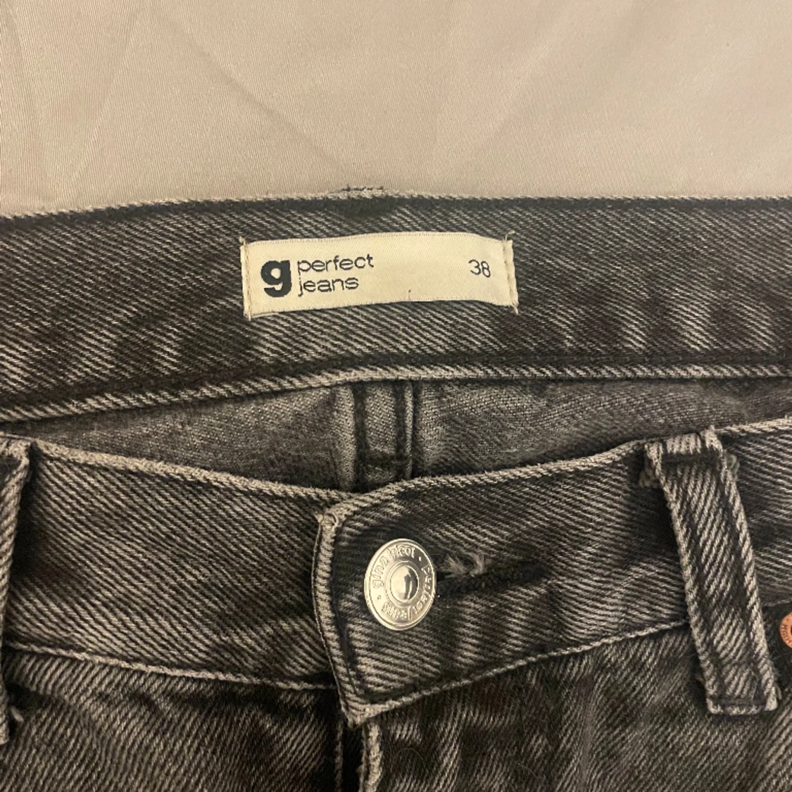 Svarta jeans  - 90