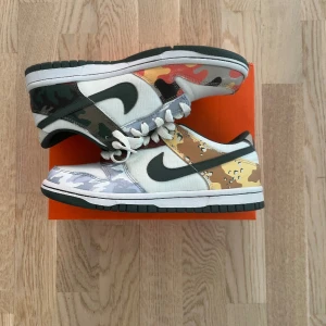 Nike dunks multi camo - Nike dunks multi camo Använde 1 gång ser nya ut 