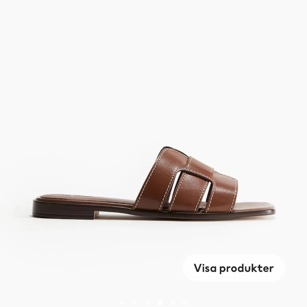 Säljer mina superfina bruna lädersandaler från H&M premium, fint skick i storlek 36🤎Skriv för fler bilder🤎. Skor.