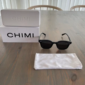 Chimi 02 super lika 04 - Hej säljer dessa super finachimi solglasögonen box och sade card till kommer såklart modell 02