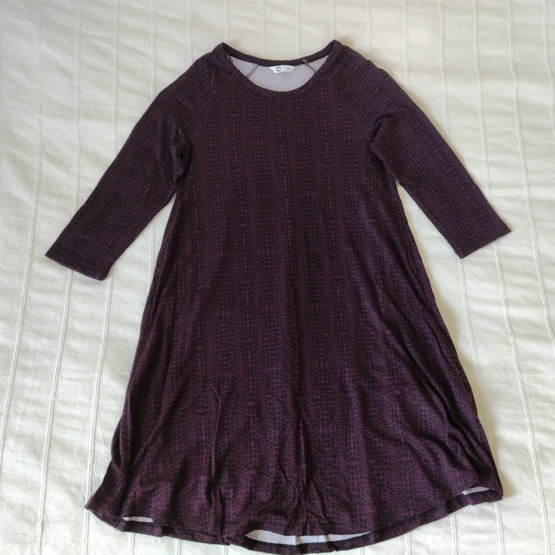 Mönstrad lila/svart klänning, storlek XS - 93