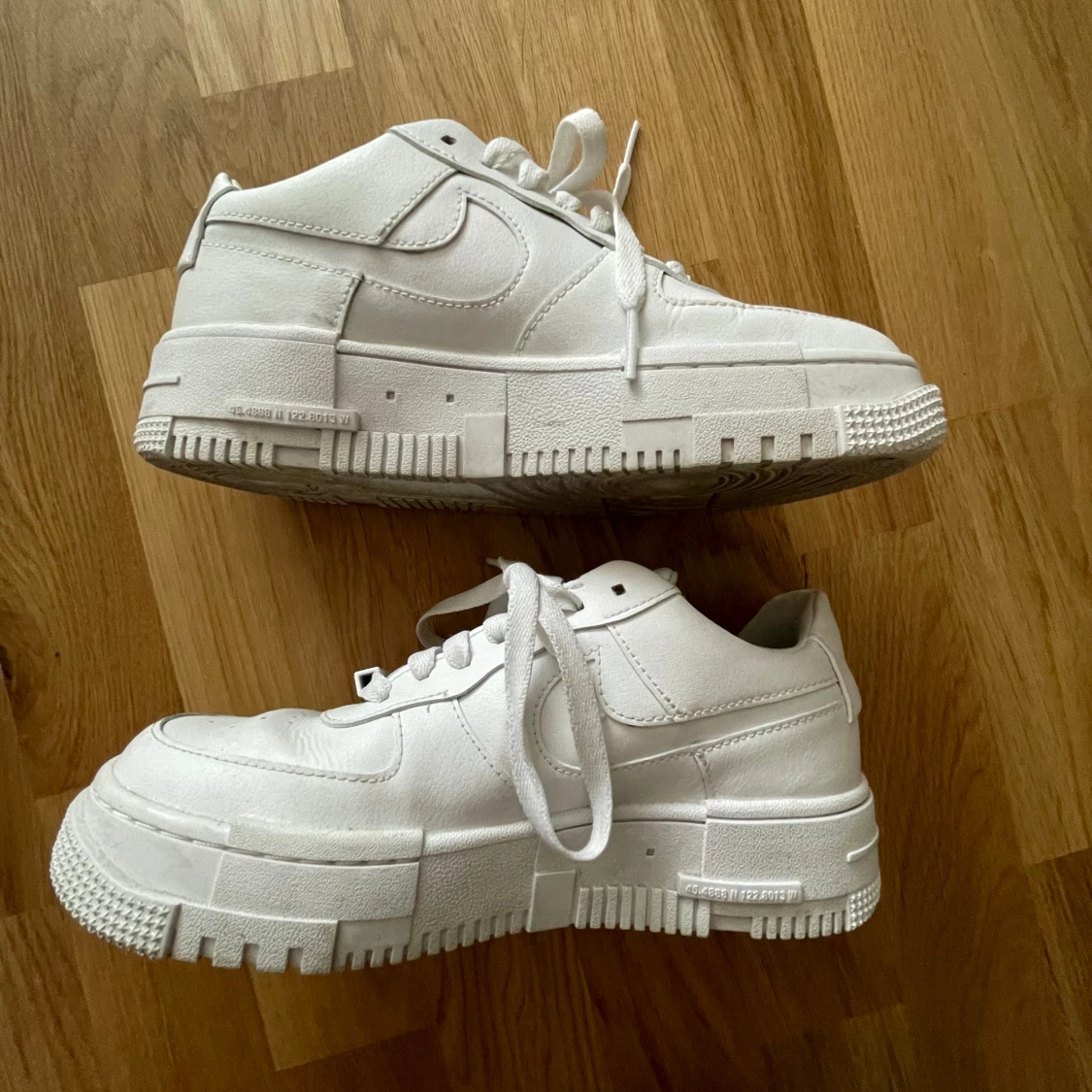 Nike AirForce 1 Pixel - 90