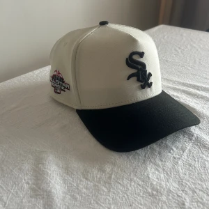 Exclusive White Sox Snapback - Knappt använd Snapback