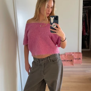 American vintage top - Off shoulder! Never worn and great condition. Great for summer