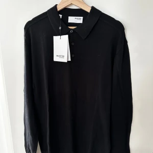 Piké från Selected homme - Oanvänd piké från selected homme i storlek XXL med prislapp kvar