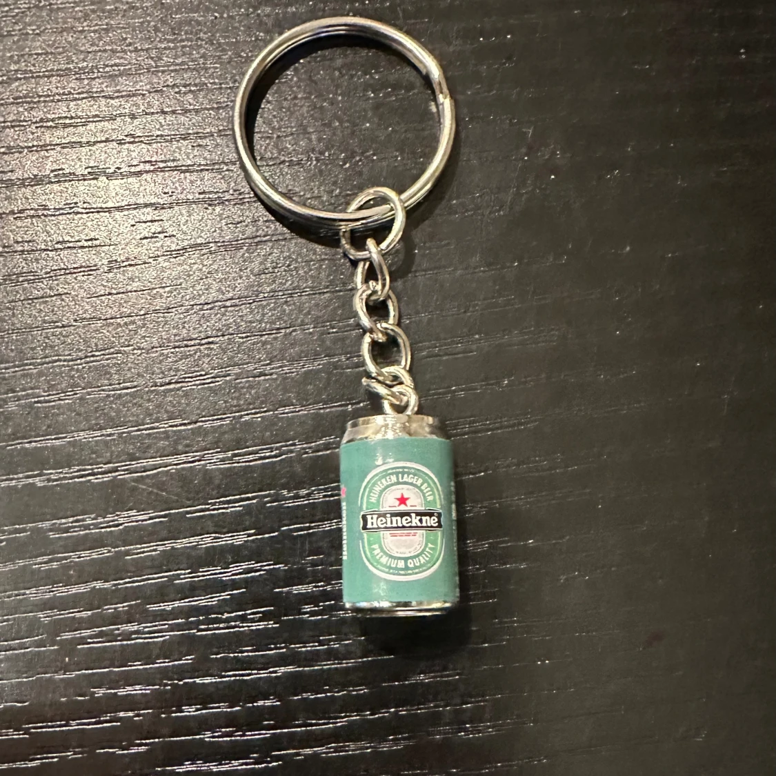 Nyckelring med Heineken 