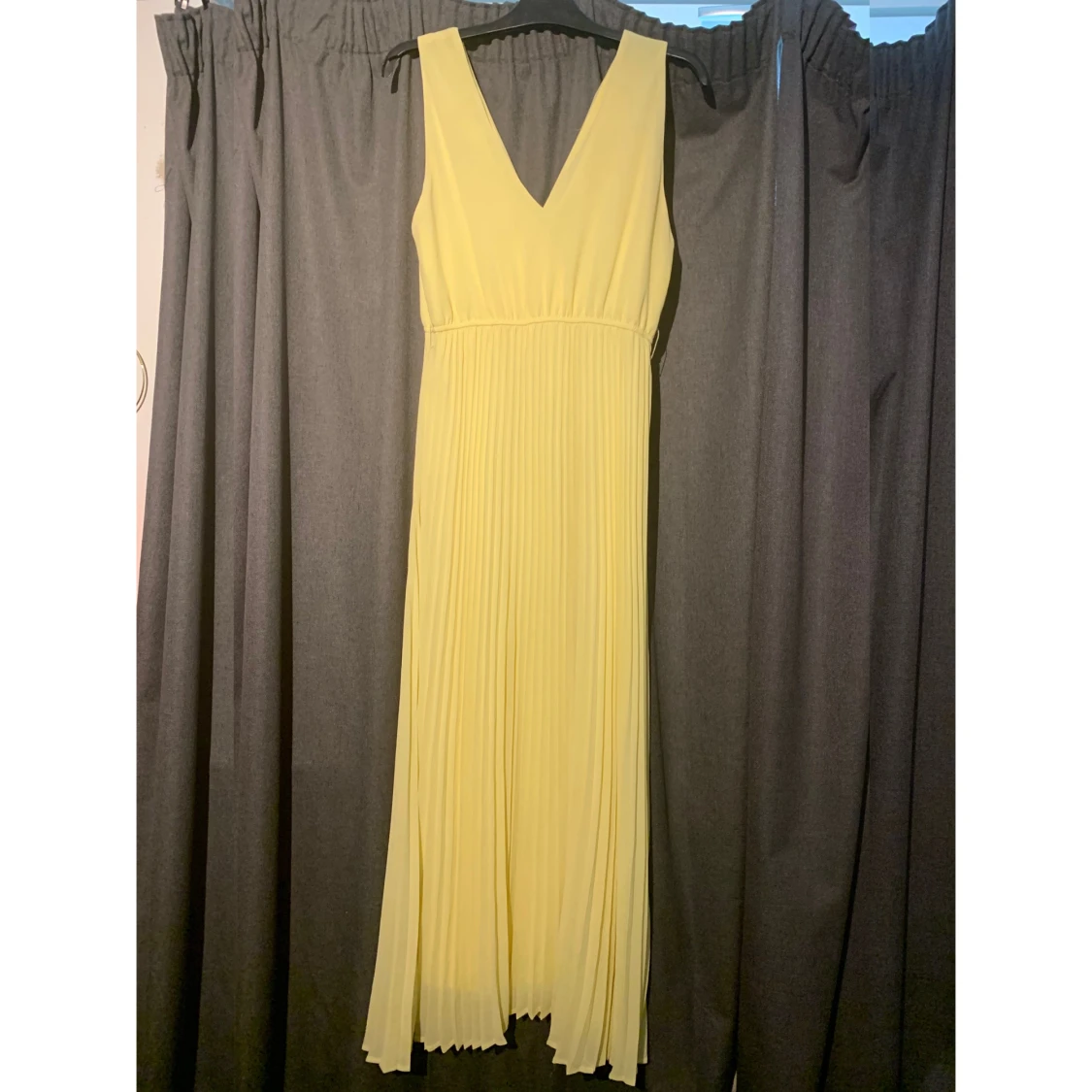 Lång gul sommarklänning  - 90
