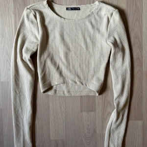 Topp - Superfin croppad topp🤩🤍🤍🤍