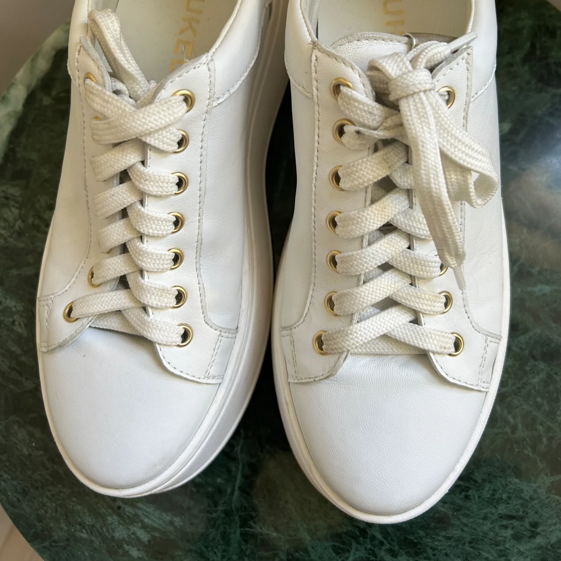 BUKELASKOR!!! SÄLJER DESSA DUNDER SKOR!! - 90