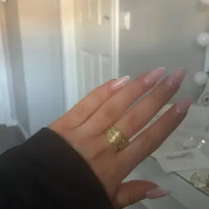 Jätte fin guld ring 