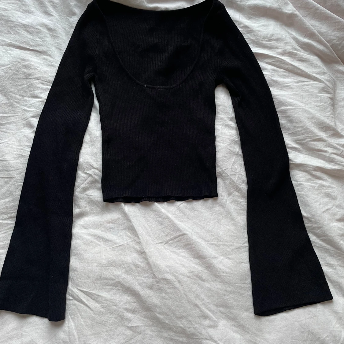 Svart tröja  - 90