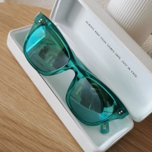 Chimi 007 - Superfina chimi brillor i färgen Aqua 🌸 medföljer fodral 