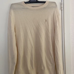 Raulph lauren tröja - Polo raulph lauren tröja i storlek xs( passar även s). Riktigt bra skick och bara använd några fåtal gånger. Hör av er vid frågor