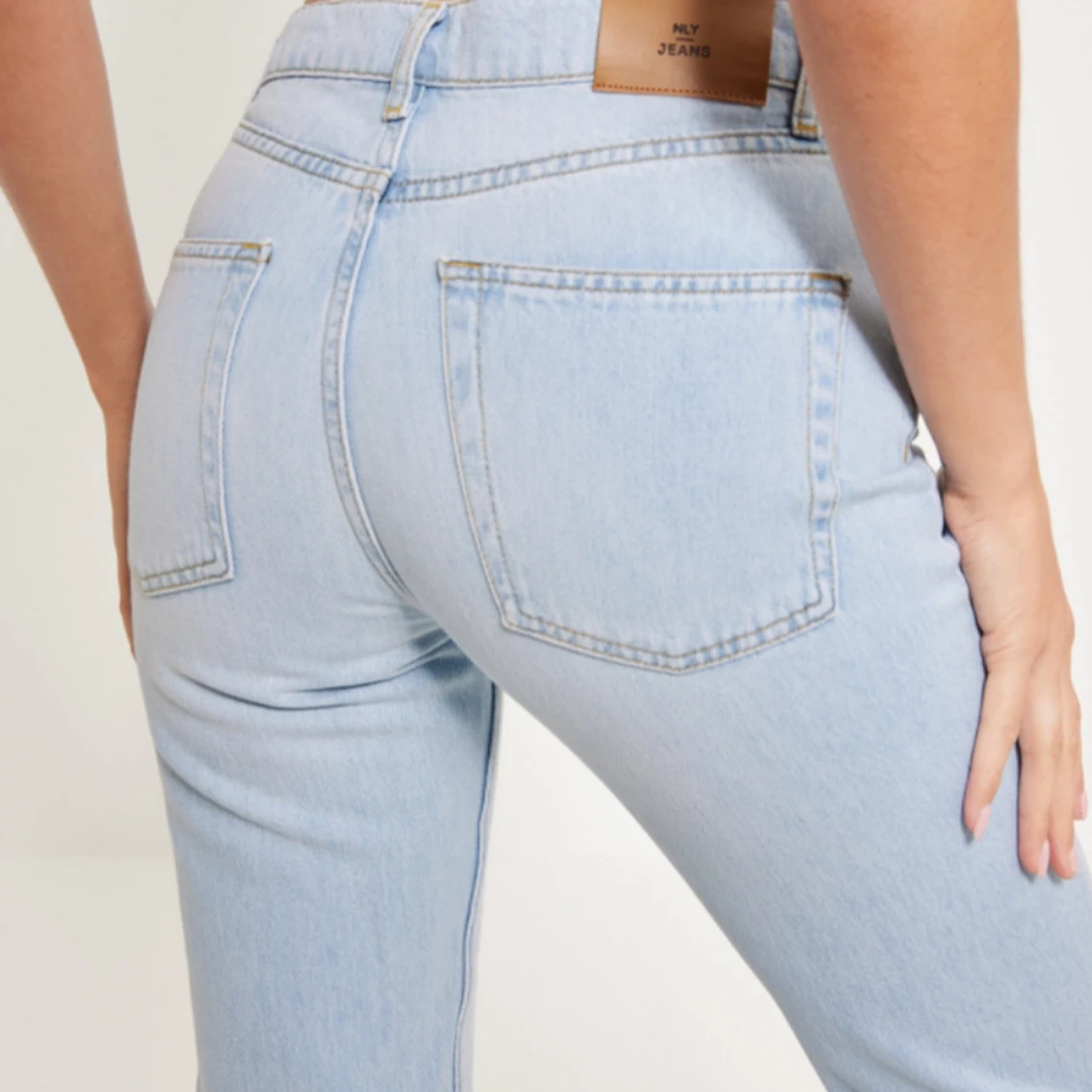 Mid waist slit jeans - 90