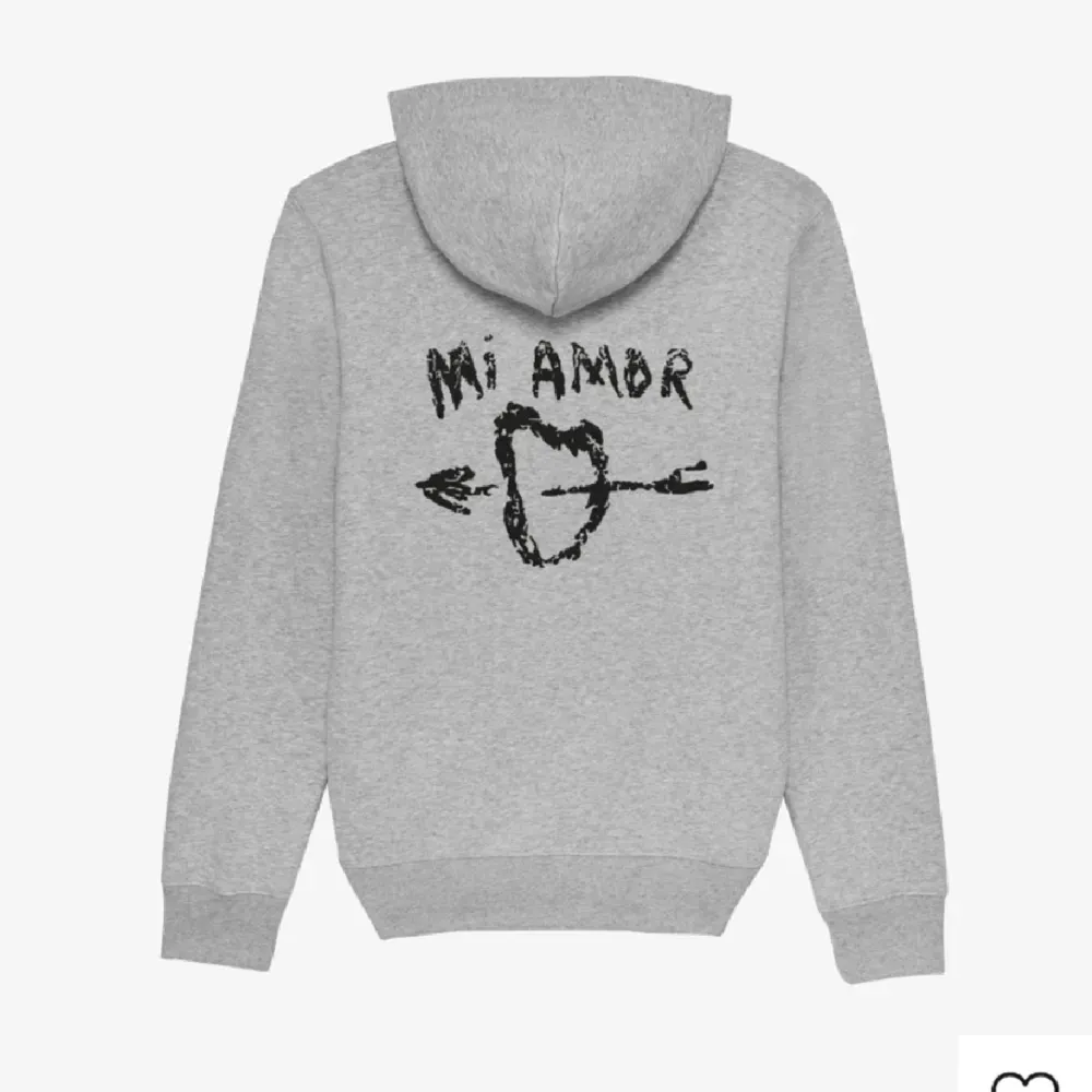 Säljer min Mi Amor-hoodie. Knappt använd och är i bra skick!. Hoodies.