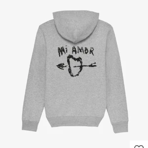 Mi Amor hoodie - Säljer min Mi Amor-hoodie. Knappt använd och är i bra skick!