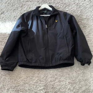 Lyle scott jacka  - Har änvänts mkt