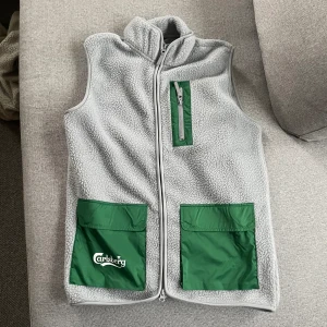 Carlsberg väst  - Carlsberg väst endast provad 10/10. Stolek M