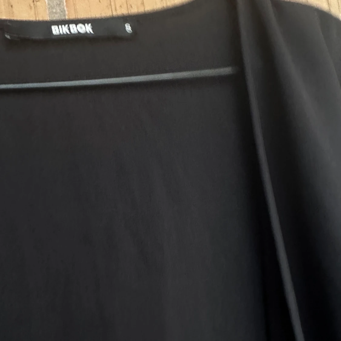 Luftig väst/blus med utsvängda ärmar - 91