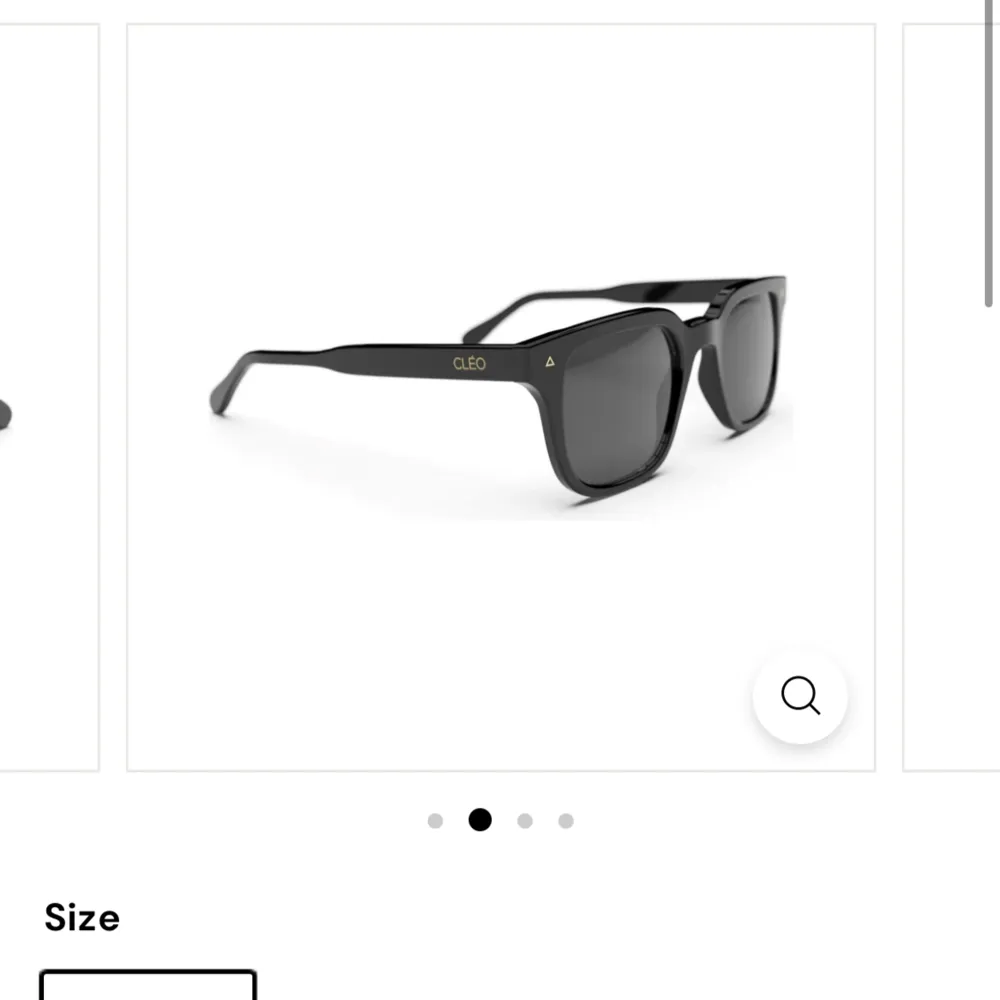 Säljer ett par solglasögon från Cléo😊En modell för både killar och tjejer. Säljer för att de inte längre kommer till någon användning. Nypris 1600 kr. Accessoarer.