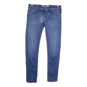 Jacob Cohen jeans - ”Jacob Cohen old model” | Skick 9/10 | storlek: 32 | nypris: 3999 | vårat pris: 1249 | Skriv vid eventuella frågor eller funderingar.