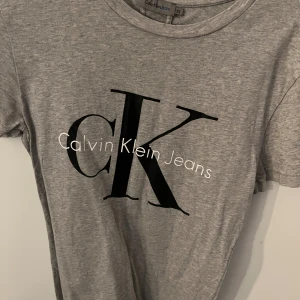 calvin klein t-shirt - Ny skick