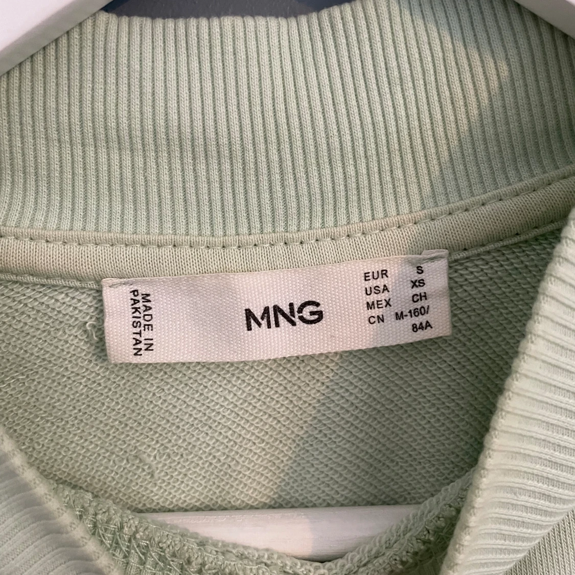 Grön långärmad sweatshirt  - 91