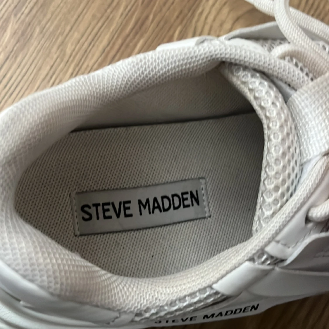 Steve Madden - 90