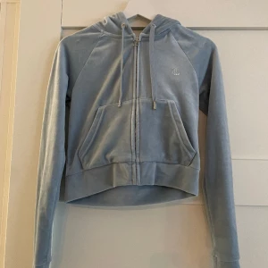 Juicy takki - Kerran käytetty juicyn takki kokoa xs ovh noin 90€