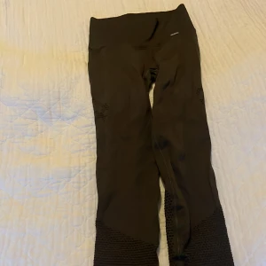 Träningstights från Aim - Aldrig använda  