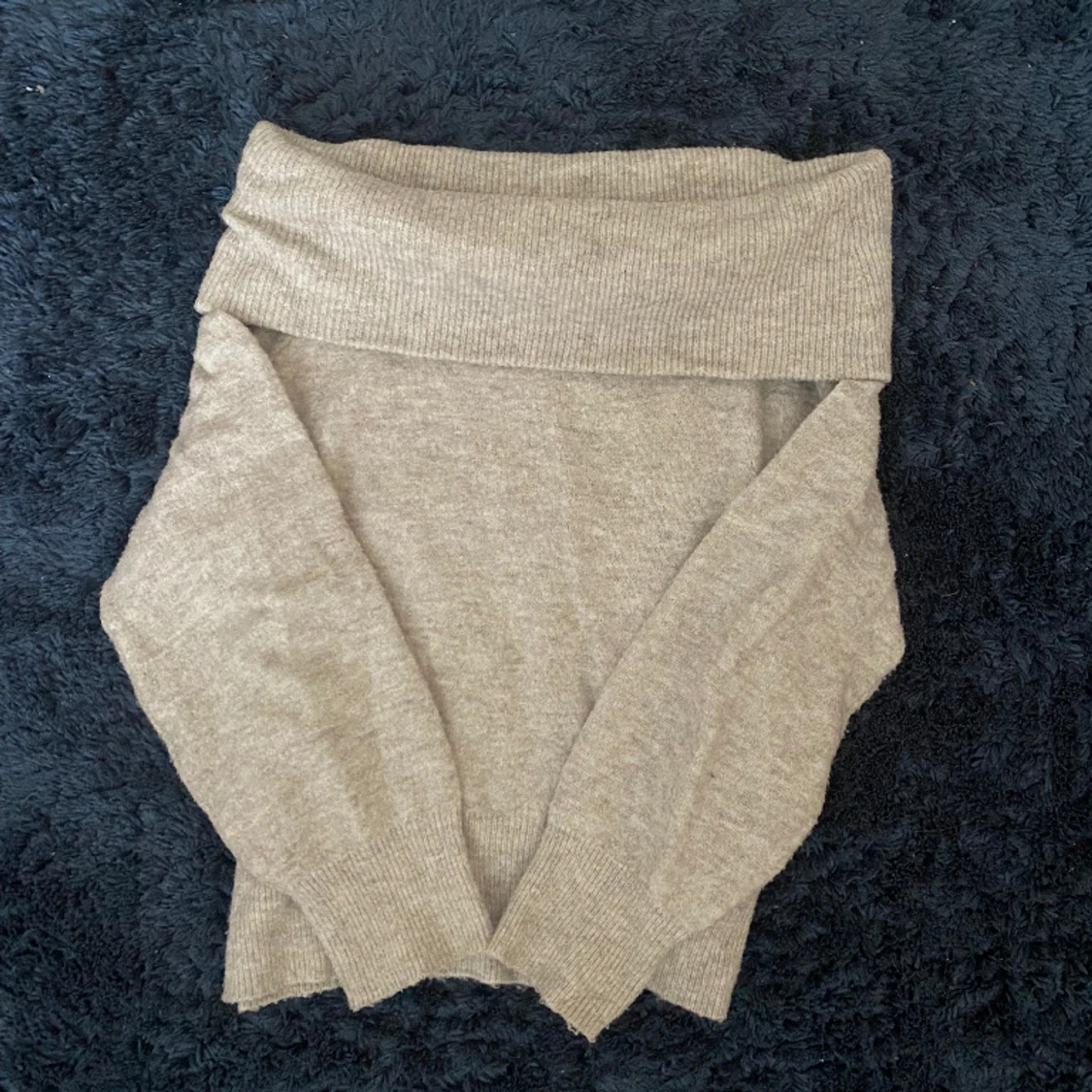 Jättefin stickad offshoulder tröja! - 90