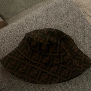 Fendi hat - Oanvänd