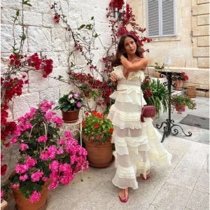 True decandence klänning  - Superfin klänning i storlek UK 8/ svensk S💞Aldrig använd. Nypris 1900kr, är slutsåld💞