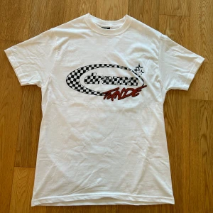 Drama Call X Tunde T-shirt - DRAMA CALL X TUNDE LIMITED EDITION • 100% Cotton • Screen Print • Wash inside out on a low temperature • Condition 10/10 Tried on once to try size (didn’t fit me).