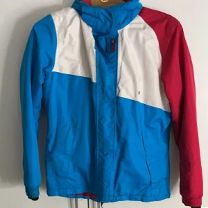 Skidjacka  - Jacka, passar bra till olika tillfällen 