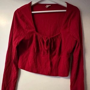 Röd topp - Röd croppad topp