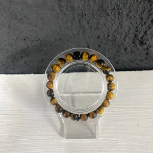 Pärlarmband  - Kan även göra Custum men dom kostar 75kr istället för 50kr  Bara skov och fråga isåfall 