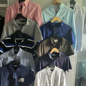 Ralph Lauren - Säljer Ralph Lauren, Moncler och Burberry kläder till ett pra pris.  Vid intresse kontakta oss för info om bla storlek!