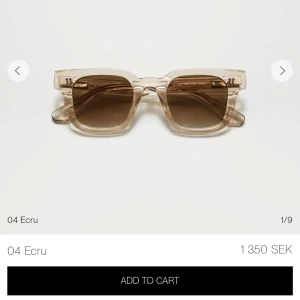 Solglasögon chimi - Skitsnygga chimi solglasögon i 04 ecru. Fick dem för ett halvårsen, därför inte så använda. Ordinarie pris är 1350. Har fodral och burk kvar. 