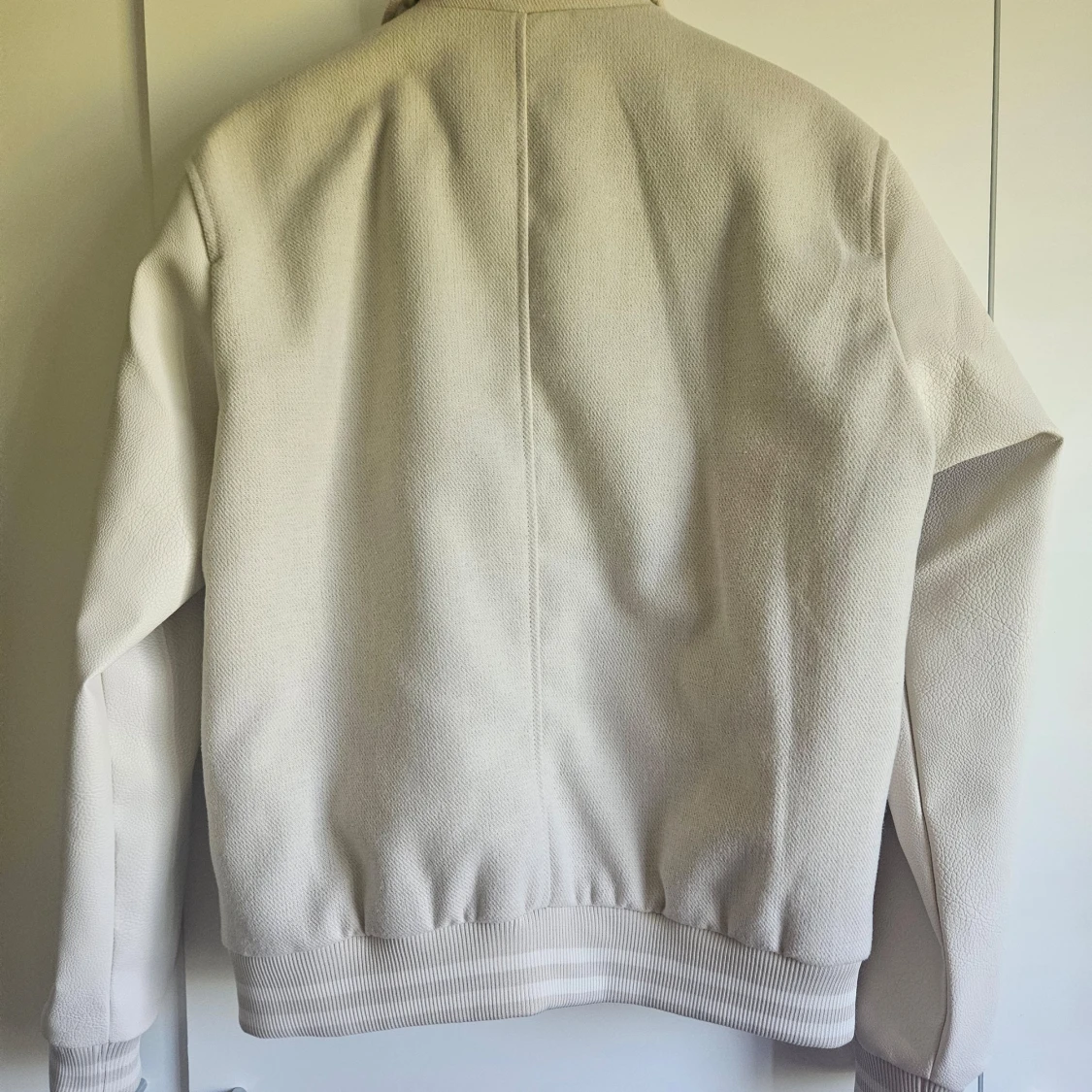 Jack & Jones beige jacka, storlek M - 90