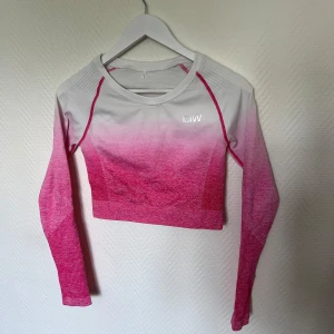 Ny ICIW träningstopp  - Ny oanvända inget att anmärka på  Normal i storlek💕🌸🤍