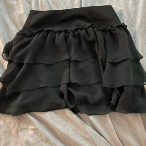 Kjol  - Köparen står för frakten 📦