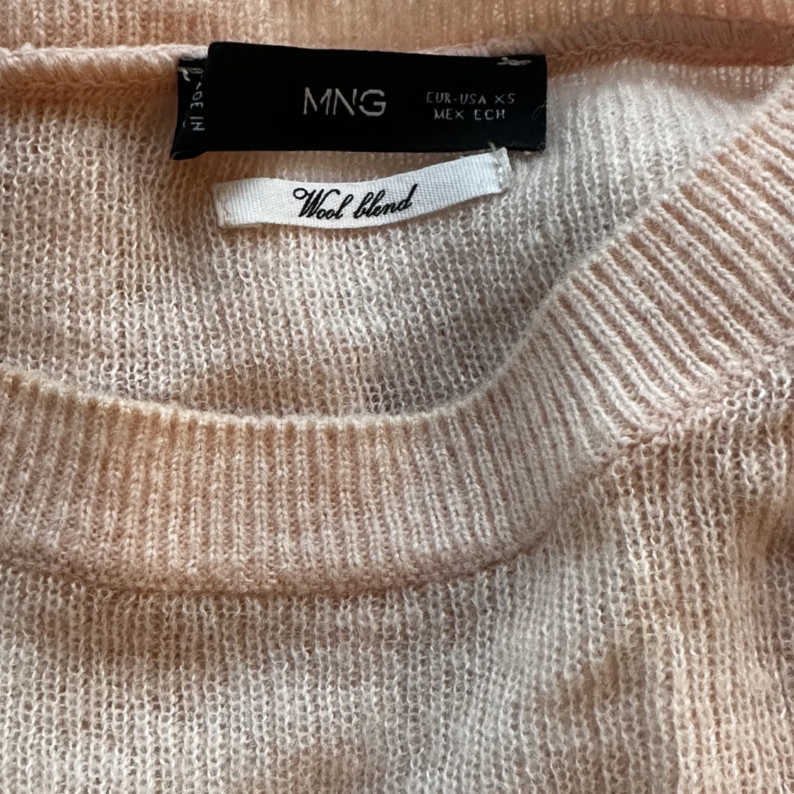 Stickad tröja  - 91