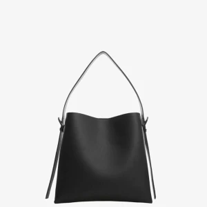 Mango väska - Knappt använd, rymlig.