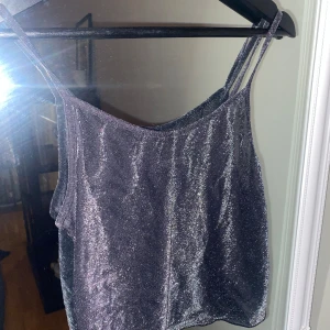 Fin glittrig topp✨ - Svart glittrig topp