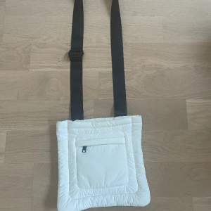 Masion Margiela shoulderbag bag från kollektion 11 i mycket bra skick!