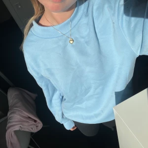 Sweatshirt - Snygg sweatshirt som tyvärr inte kommer till användning