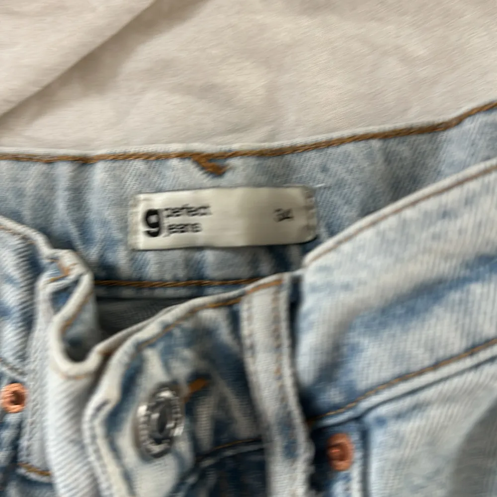 Baggy jeans från ginatricot! Säljer då de inte kommer till andvändning! ❤️. Jeans & Byxor.