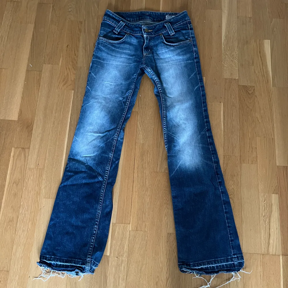 Lågmidjade jeans från Lee 🫰🏻. Jeans & Byxor.